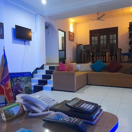 Smart Holiday Inn Галле Экстерьер фото